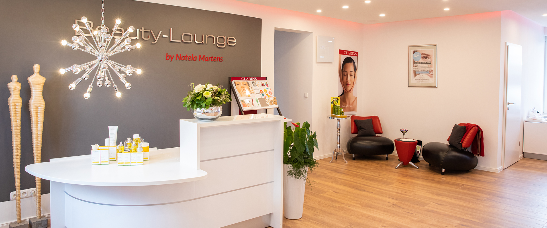 Professionelle Hautanalyse mit dem ARAM Hautdiagnosegerät - N.M. Beauty Lounge